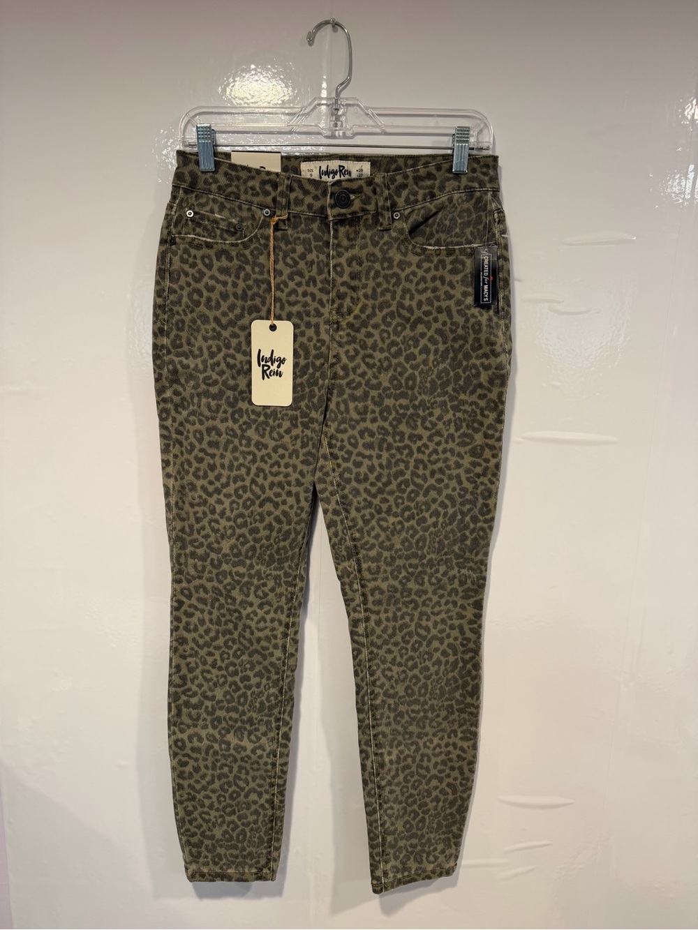 NWT‎ indigo rein cheetah jeans